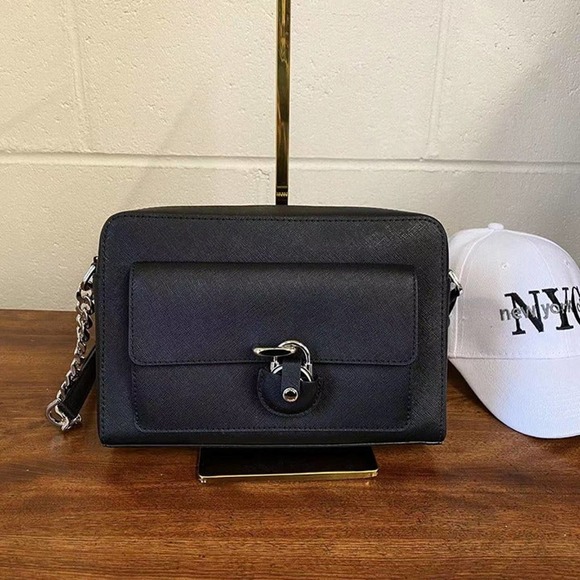 Michael Kors 30H6SENM2L Emma Medium Messenger Bag In Black